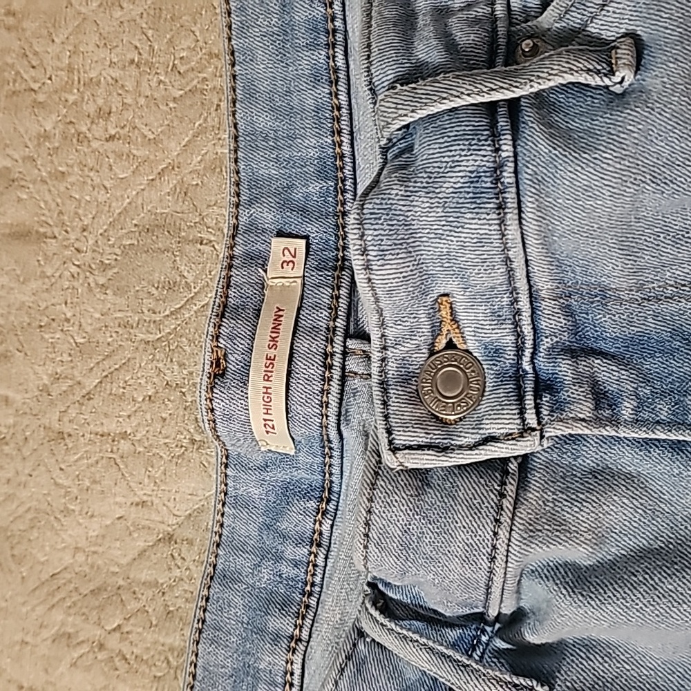 Womens Levi's 721 high rise skinny 32